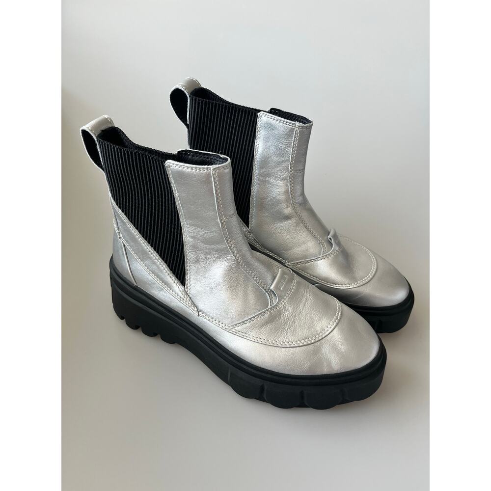 SOREL CARIBOU X BOOTS Silver Metallic Waterproof Platform Chelsea Boots Size 9